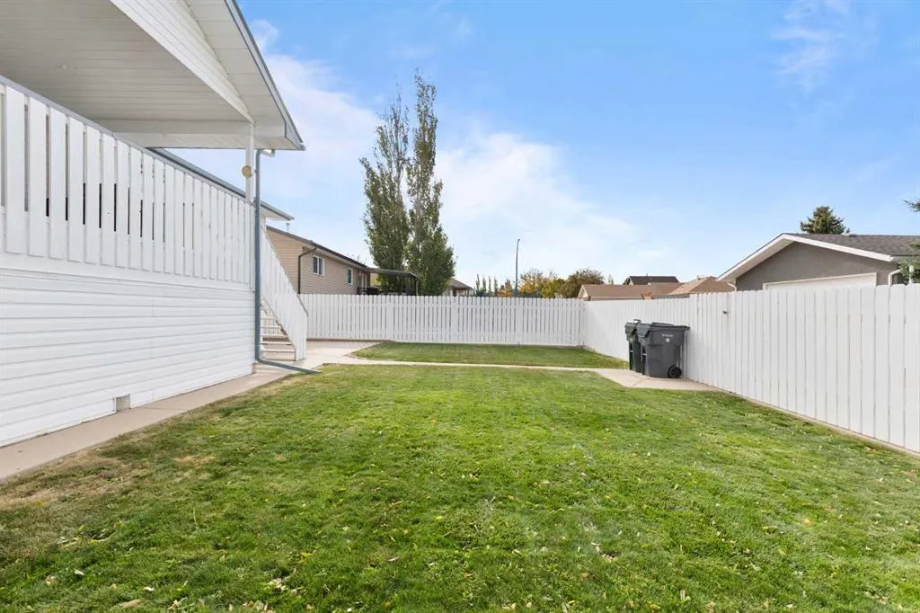 361 Sprague Way SE