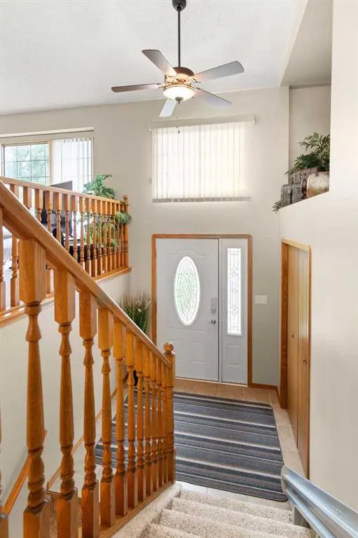 361 Sprague Way SE