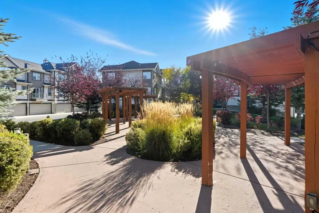 309 Mckenzie Towne Gate SE