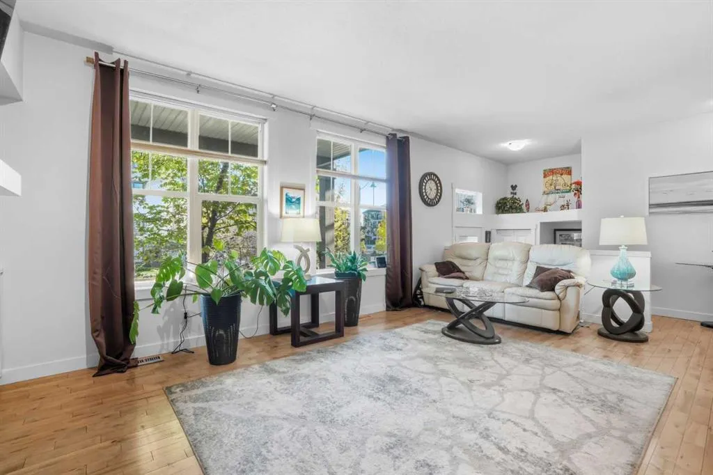 309 Mckenzie Towne Gate SE