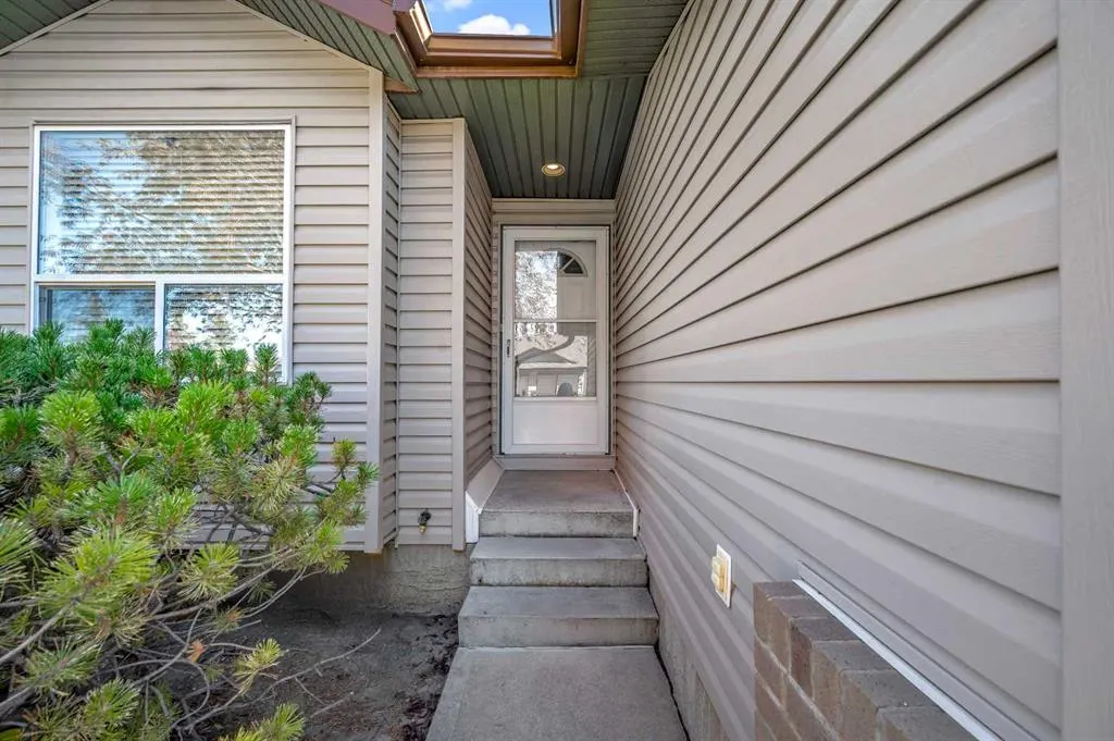 65 Tararidge Circle NE