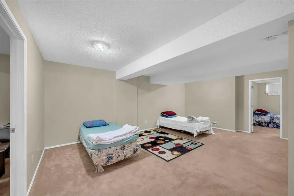 65 Tararidge Circle NE