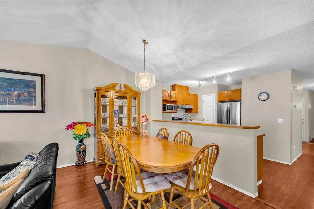 65 Tararidge Circle NE