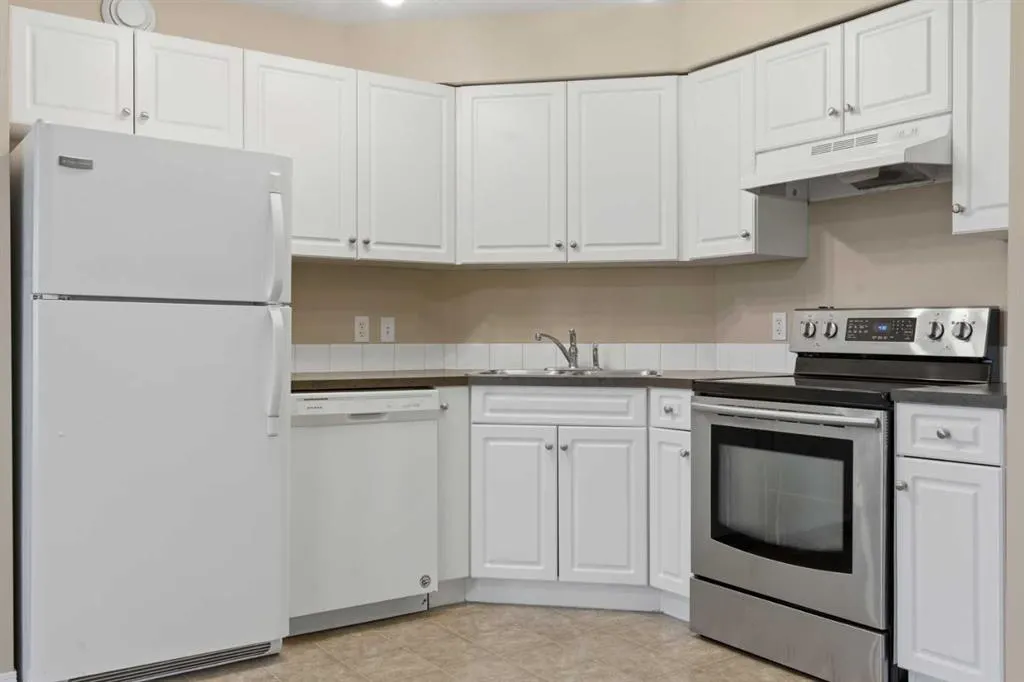 2000 Applevillage Court SE, #203