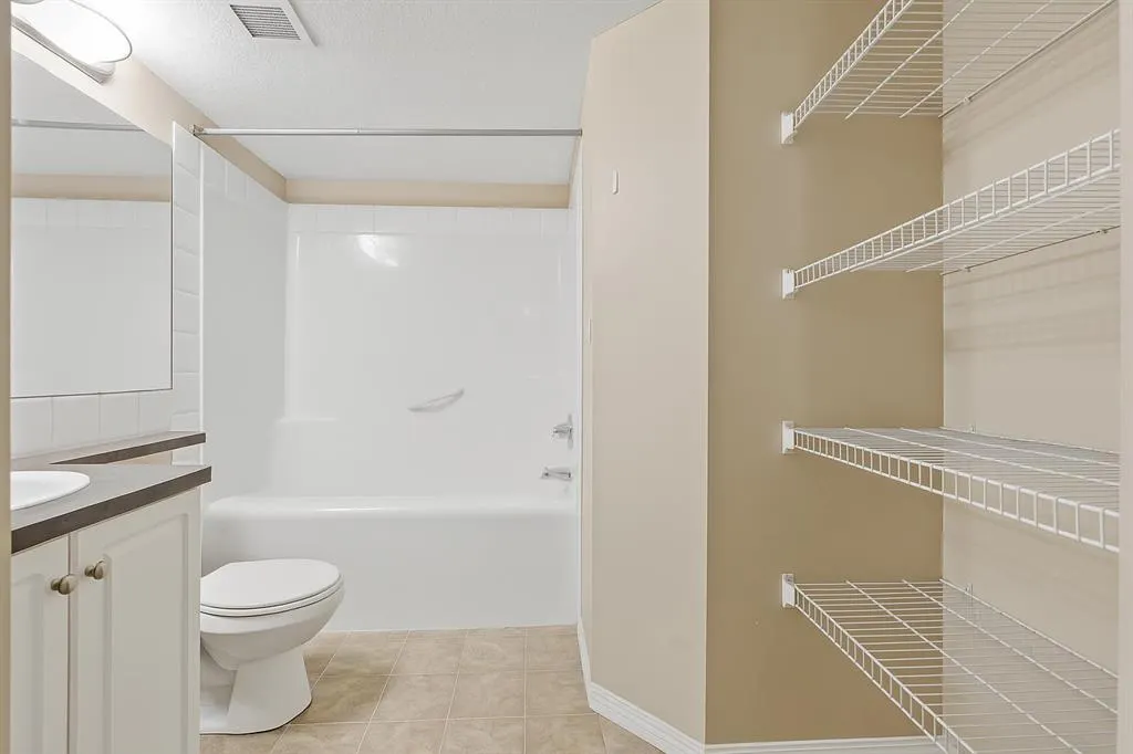 2000 Applevillage Court SE, #203