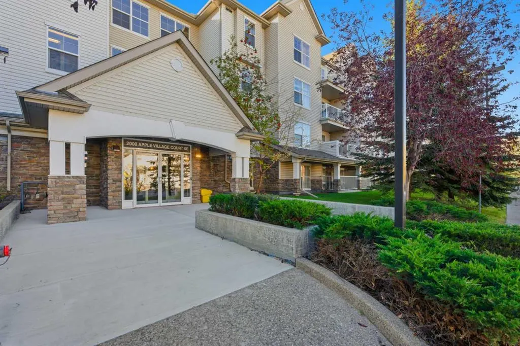 2000 Applevillage Court SE, #203