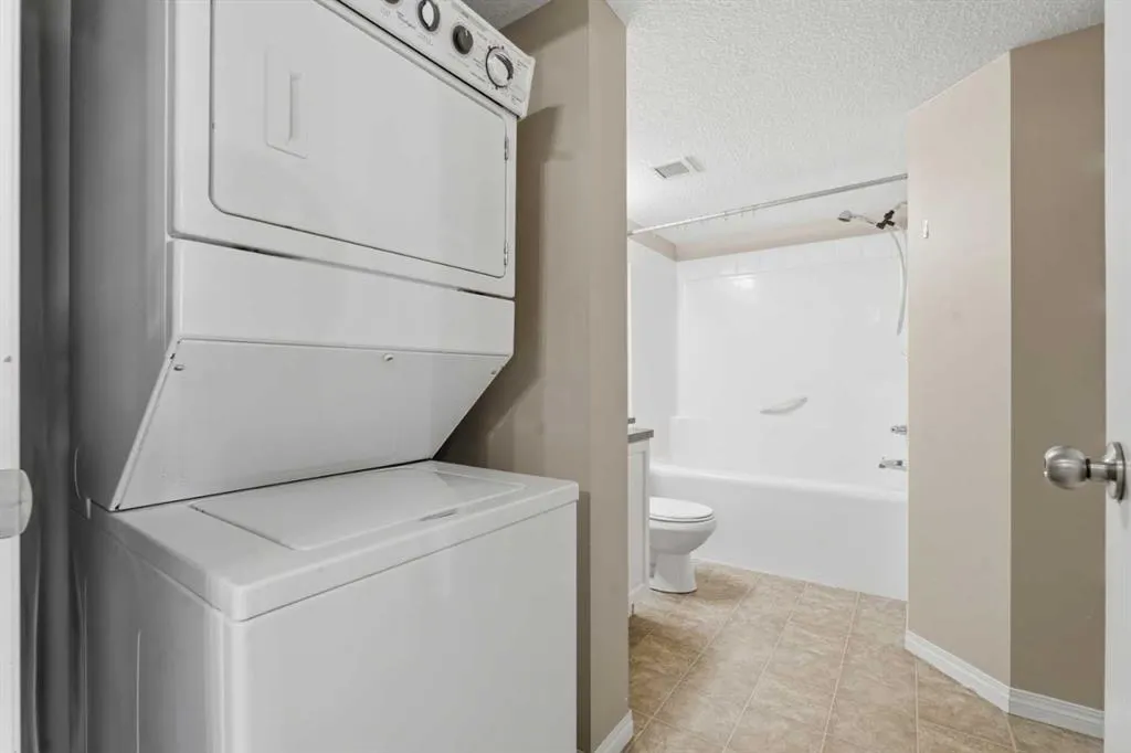 2000 Applevillage Court SE, #203