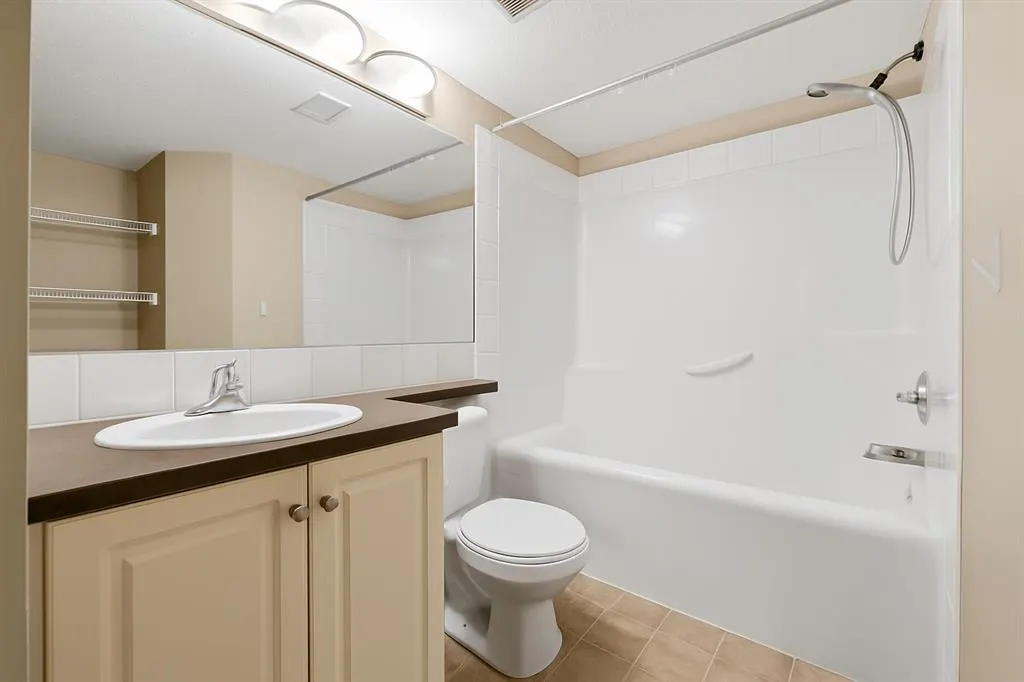 2000 Applevillage Court SE, #203