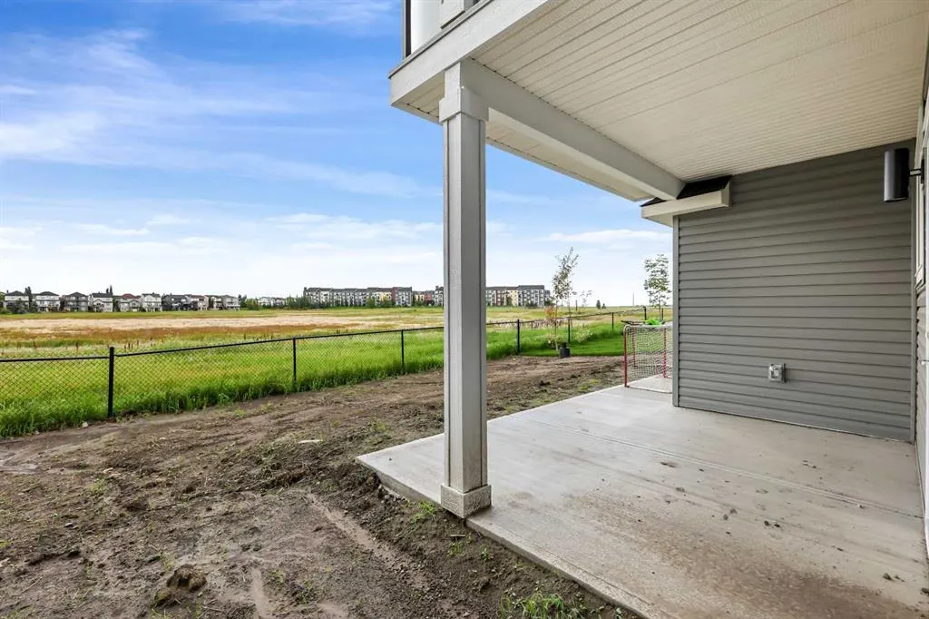 357 Copperhead Way SE