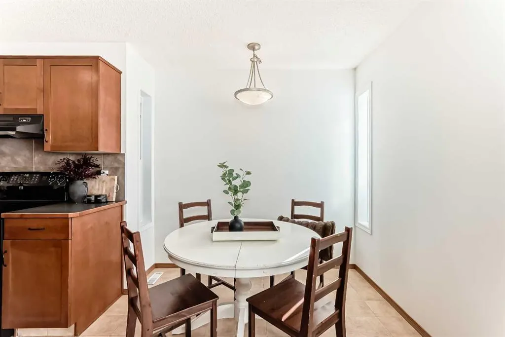 201 Cranberry Square SE