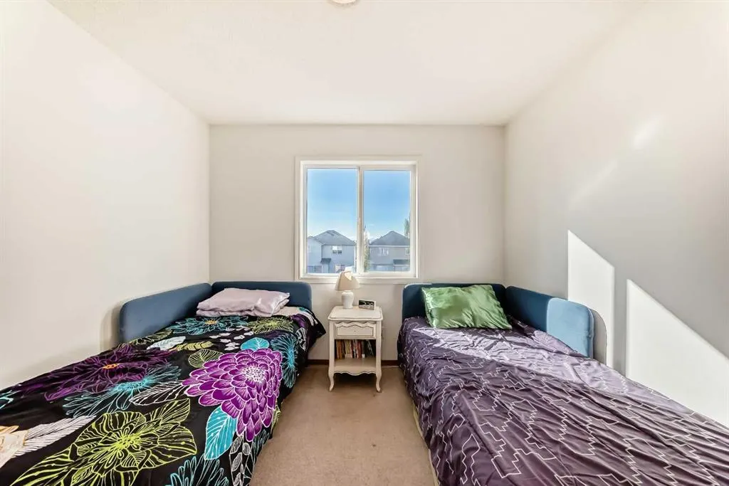 201 Cranberry Square SE