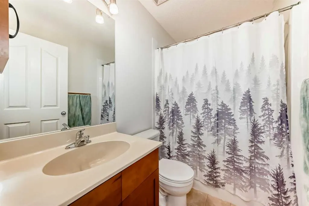 201 Cranberry Square SE