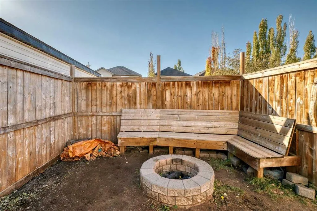 201 Cranberry Square SE
