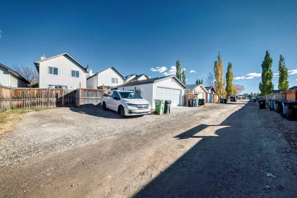 201 Cranberry Square SE