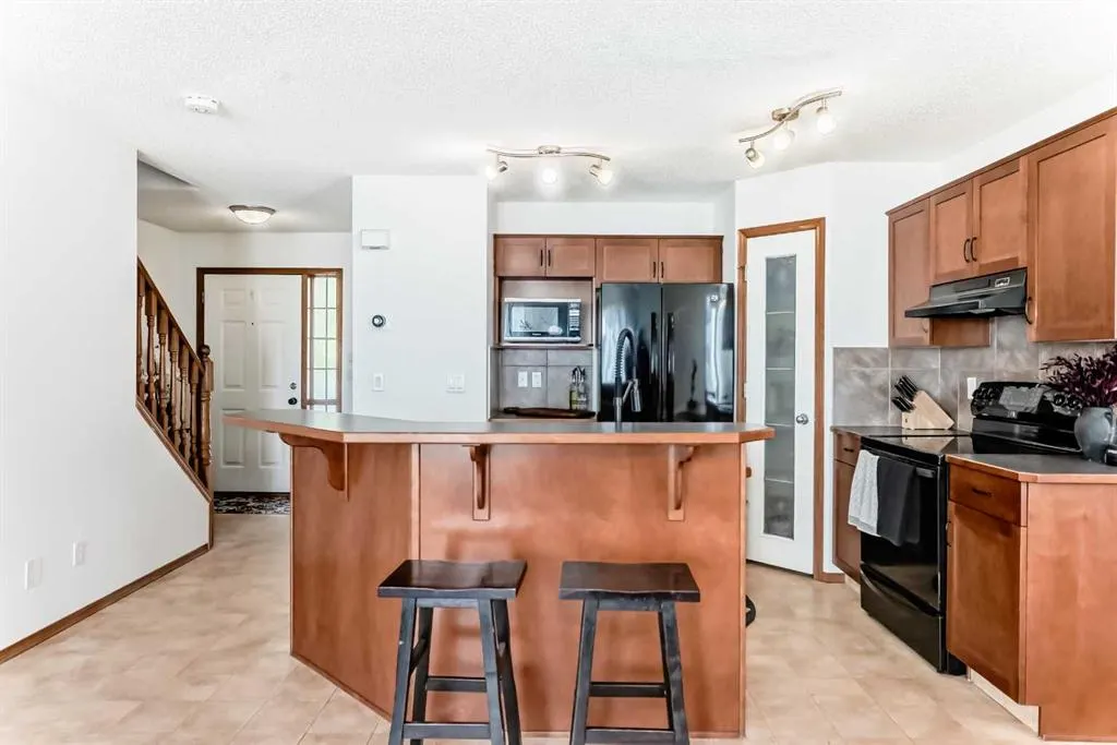 201 Cranberry Square SE