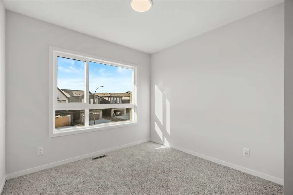 80 Carringvue Place NW