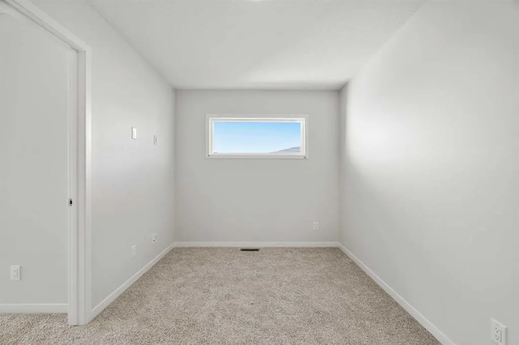 80 Carringvue Place NW