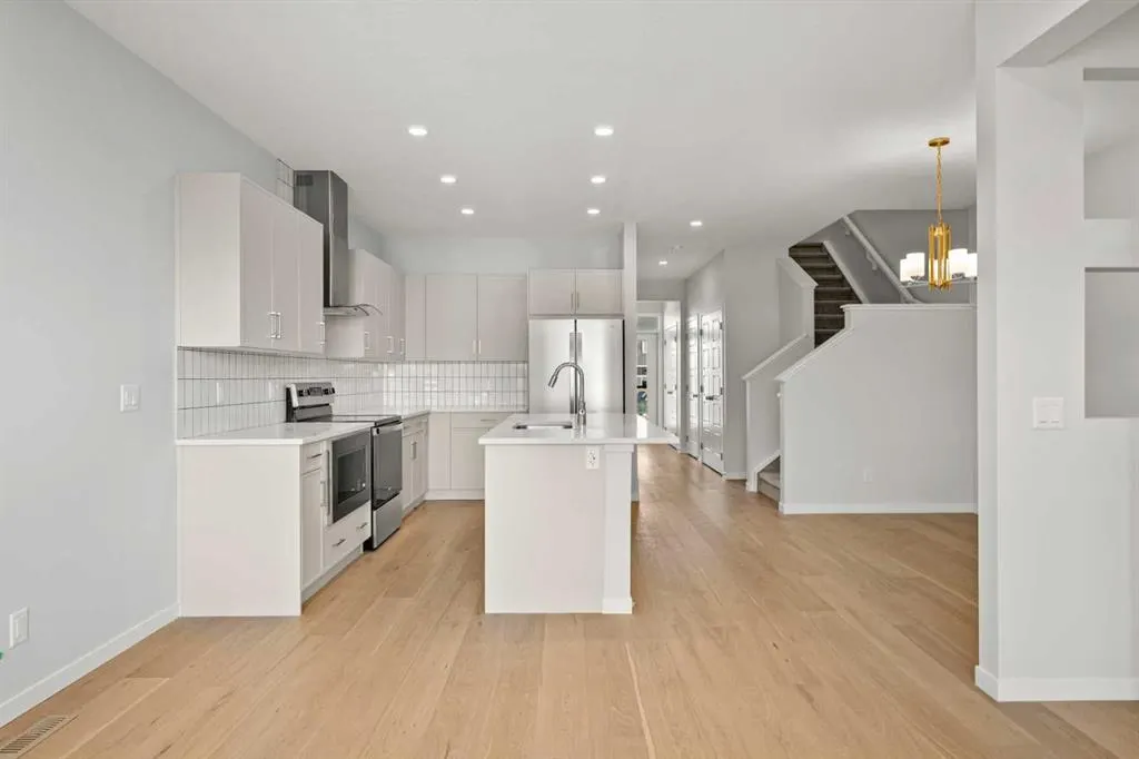 80 Carringvue Place NW