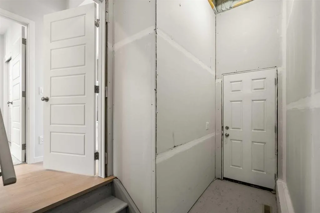 80 Carringvue Place NW