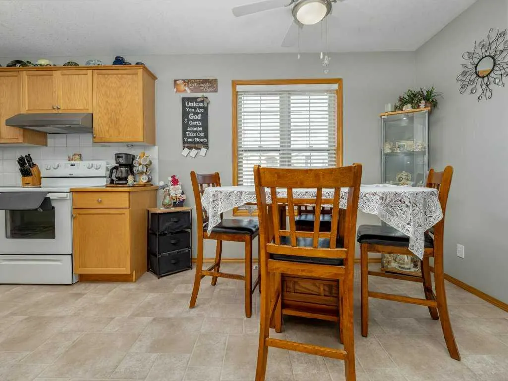 159 Cougar Crescent N