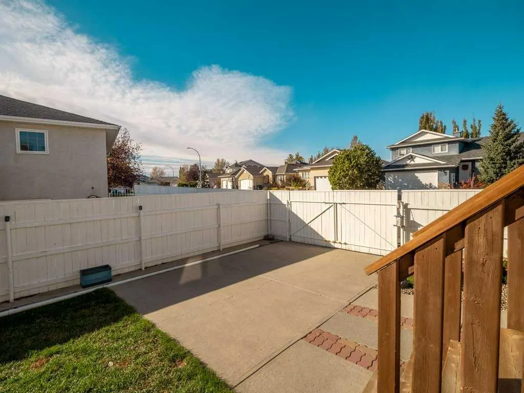 159 Cougar Crescent N