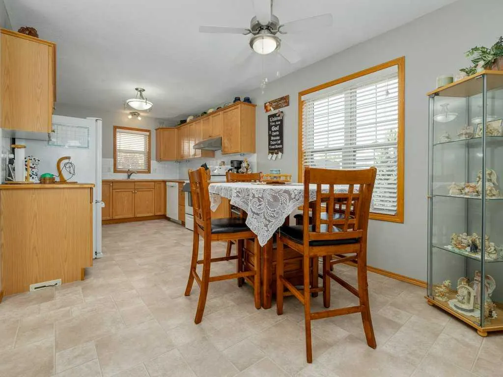 159 Cougar Crescent N