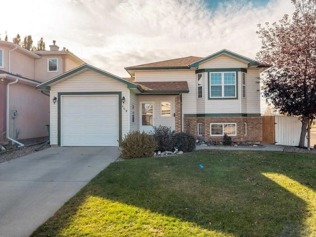 159 Cougar Crescent N