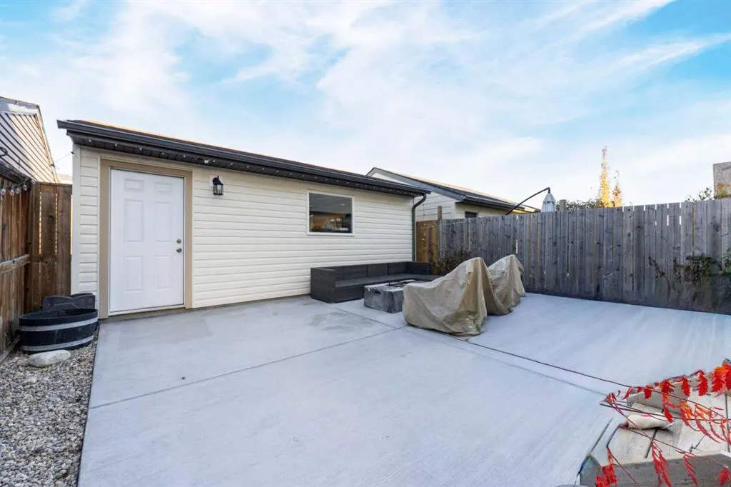 497 Walden Drive SE