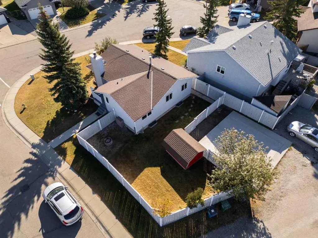 2 West Barrett Place