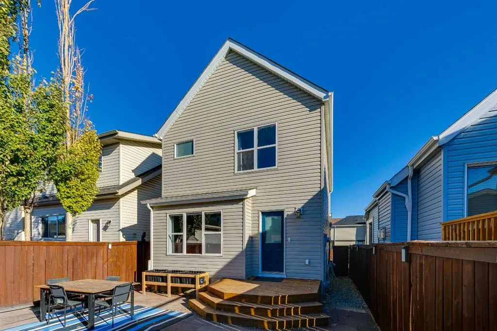 144 Copperstone Terrace SE