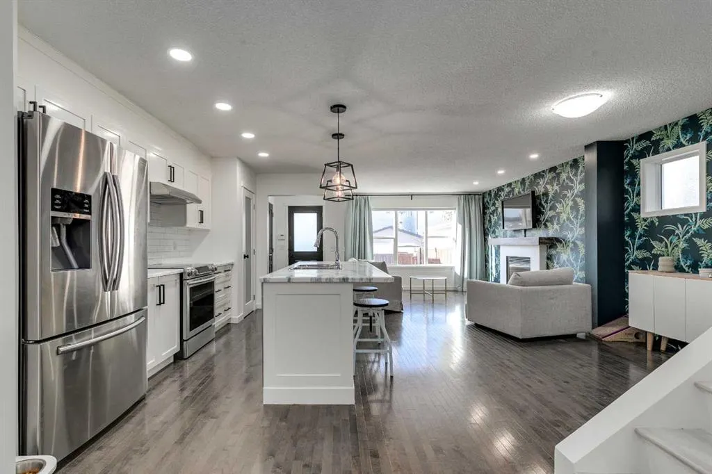 144 Copperstone Terrace SE