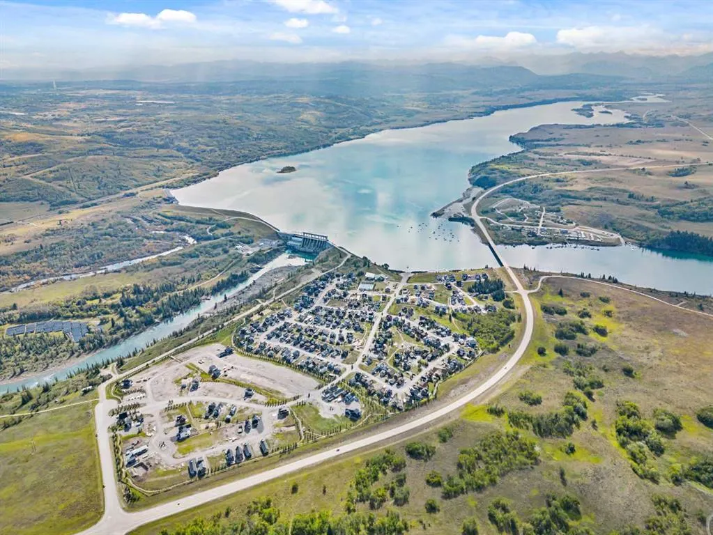 256 CottageClub Crescent