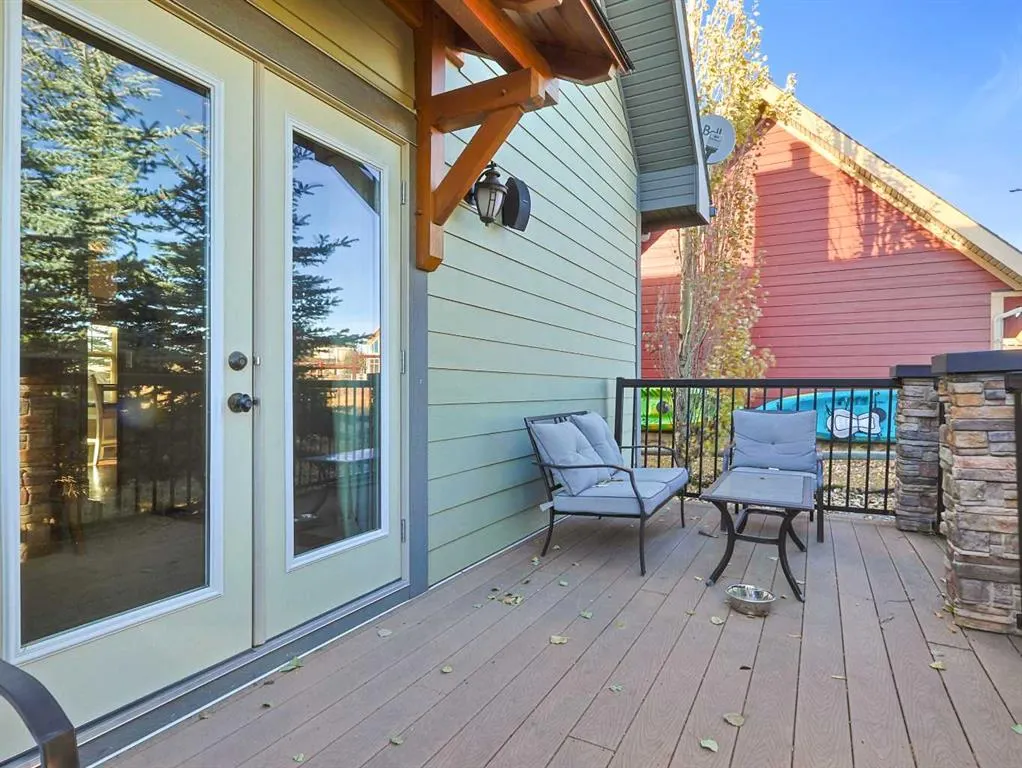 256 CottageClub Crescent