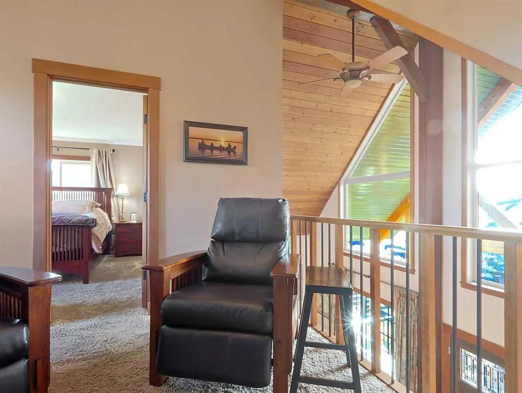 256 CottageClub Crescent