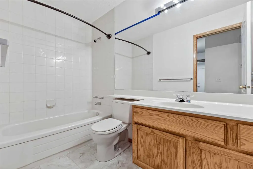 3 Pump Hill Landing SW