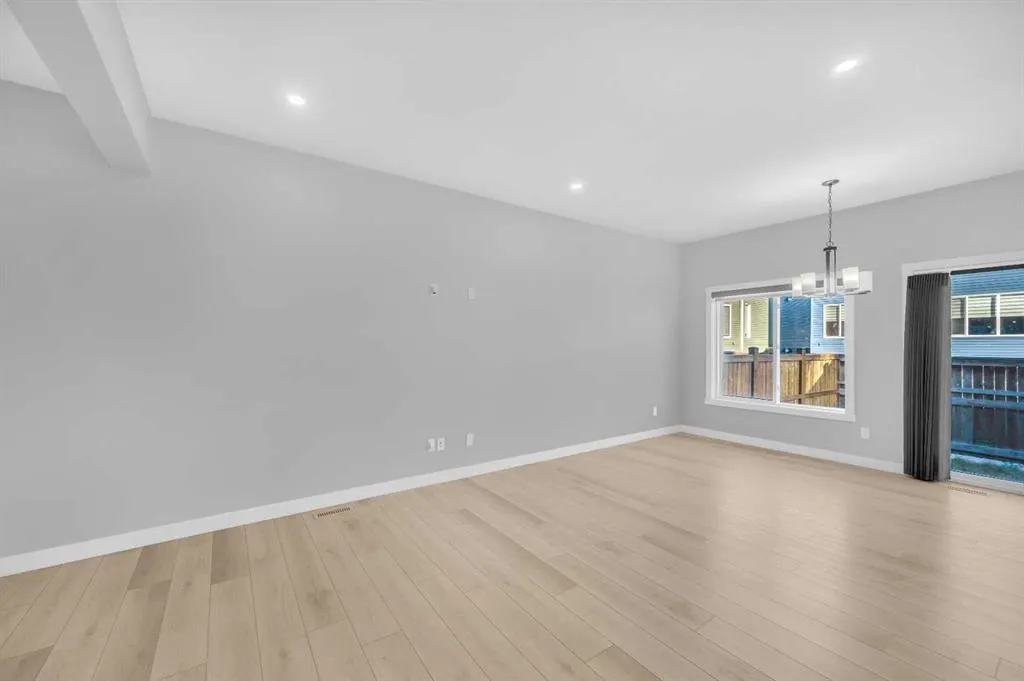 118 Homestead Park NE