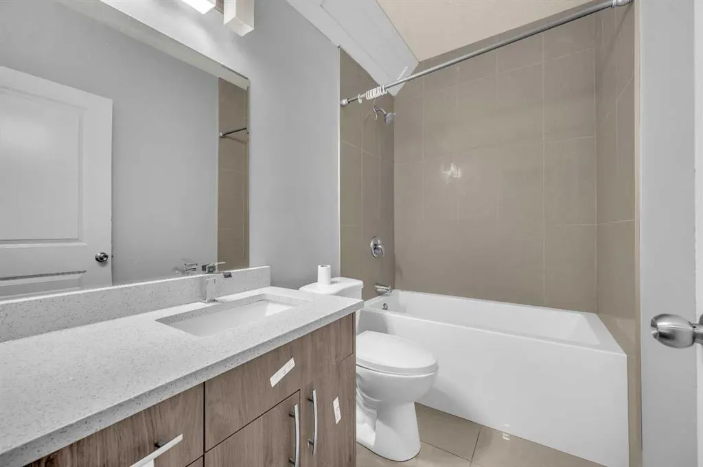 118 Homestead Park NE