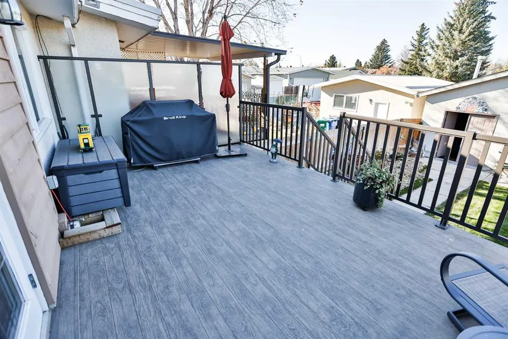 25 Selkirk Road W