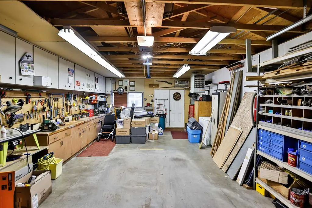 25 Selkirk Road W