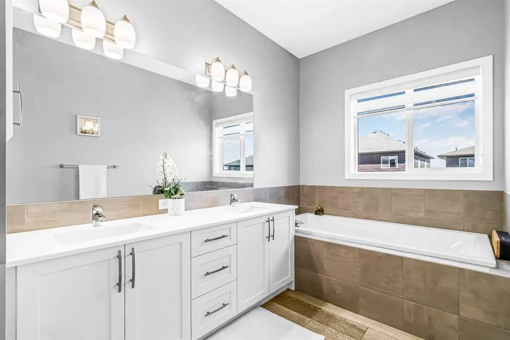 1036 Chinook Gate Heath SW
