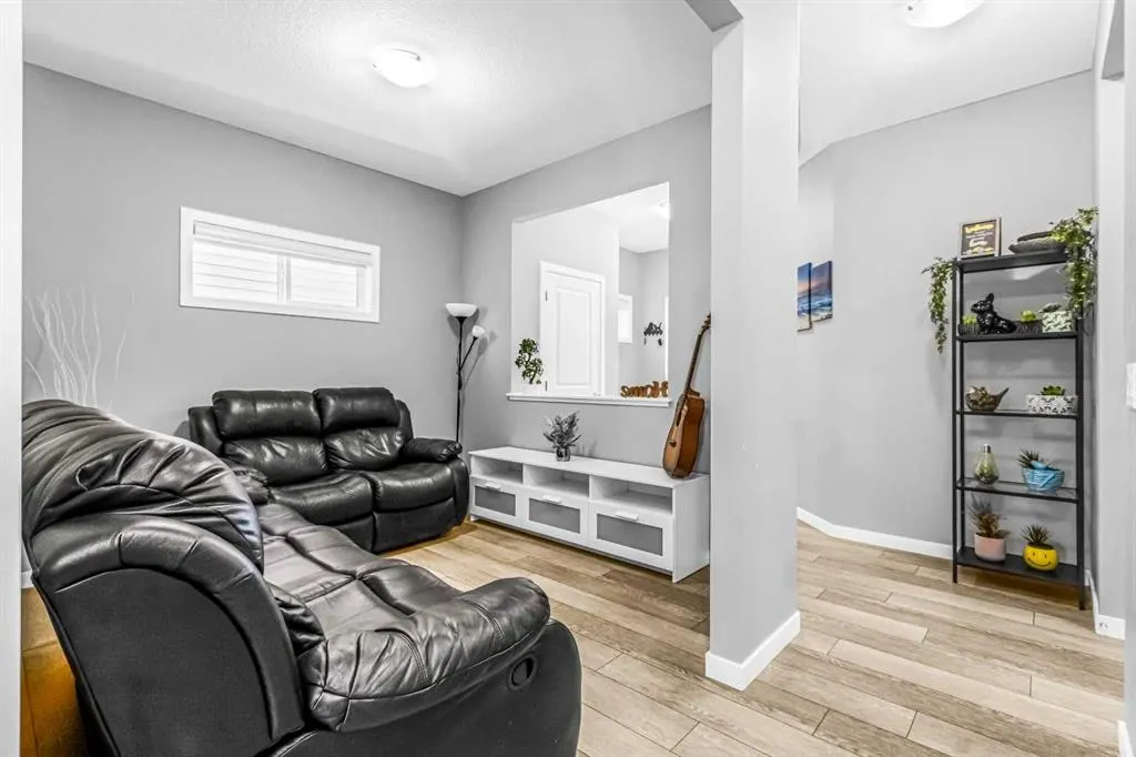 1036 Chinook Gate Heath SW