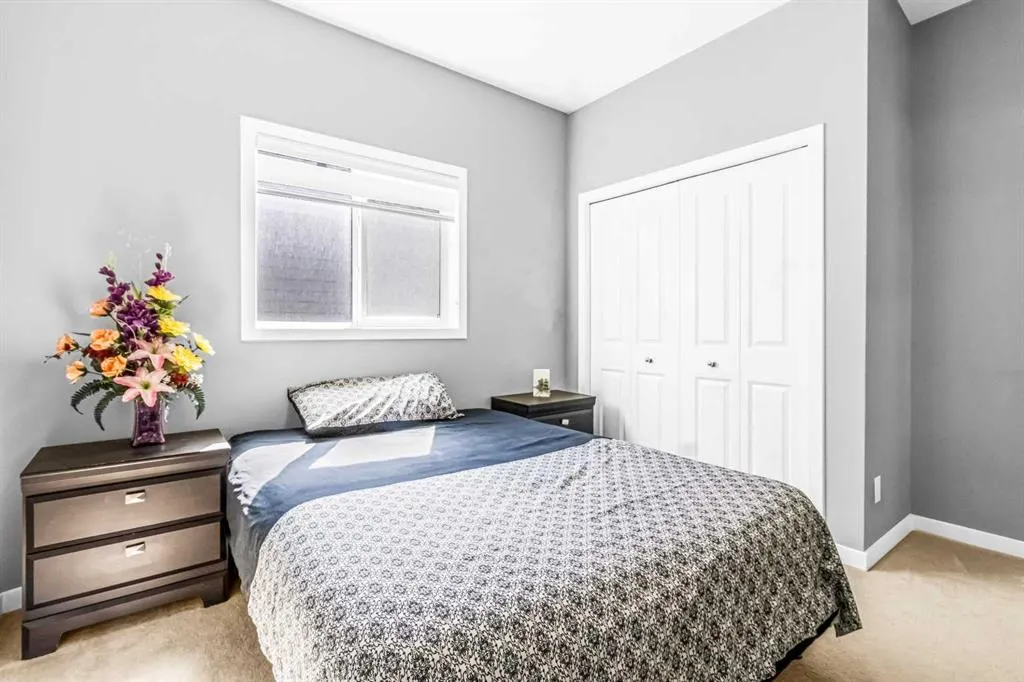 1036 Chinook Gate Heath SW