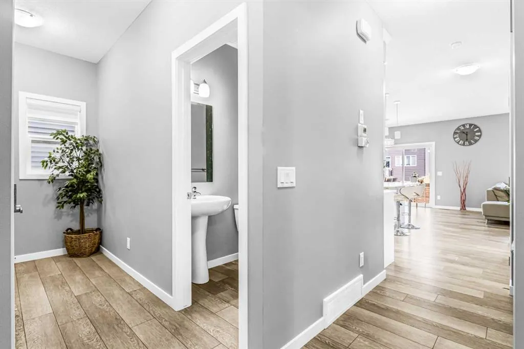 1036 Chinook Gate Heath SW