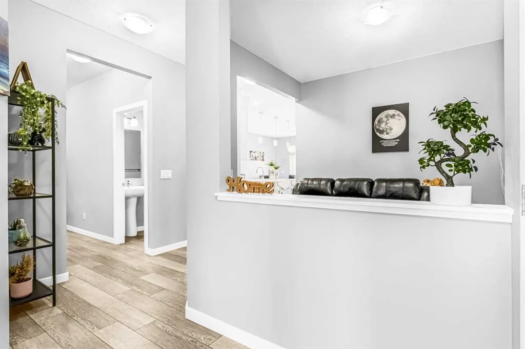 1036 Chinook Gate Heath SW
