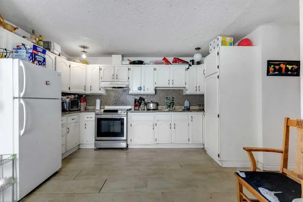 7 Castleridge Way NE