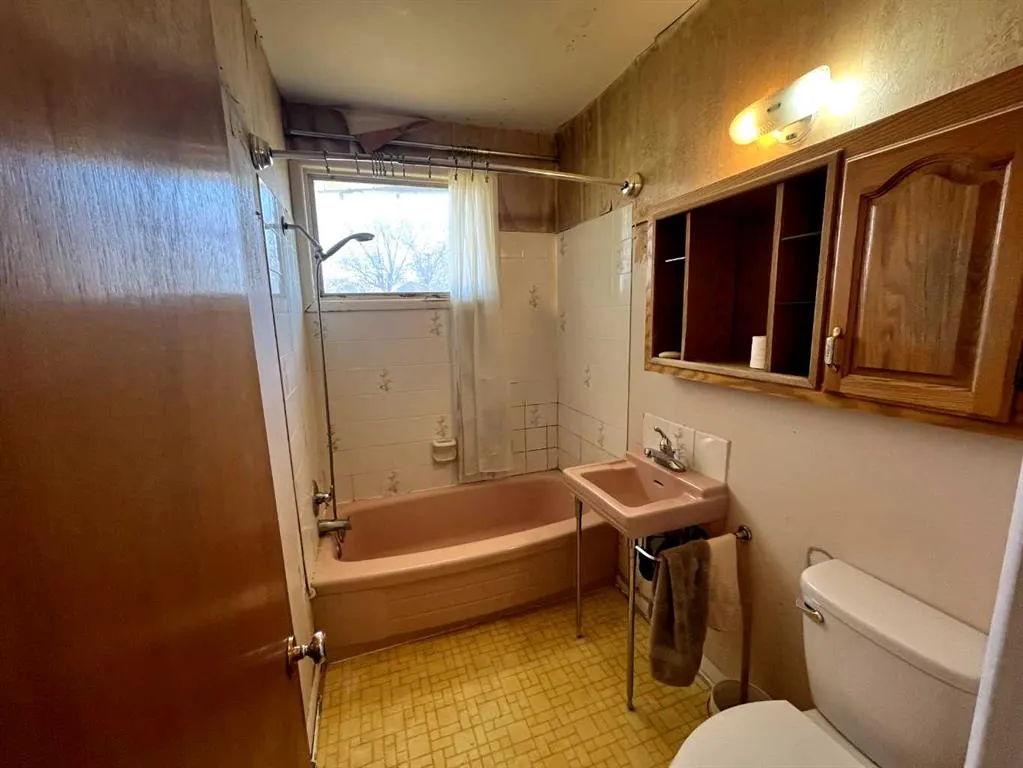 34N 100E Street