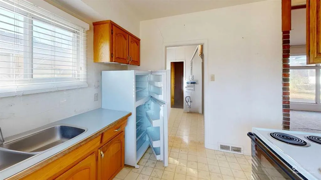 34N 100E Street