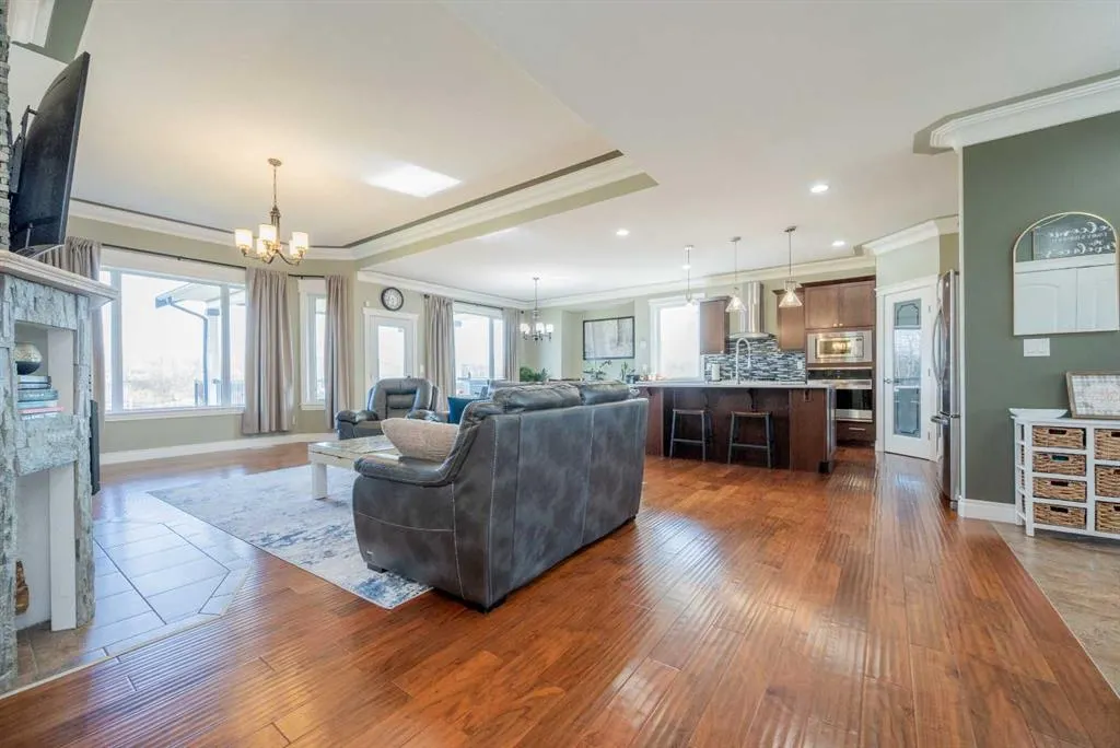 715051 85 Range Road, ##1