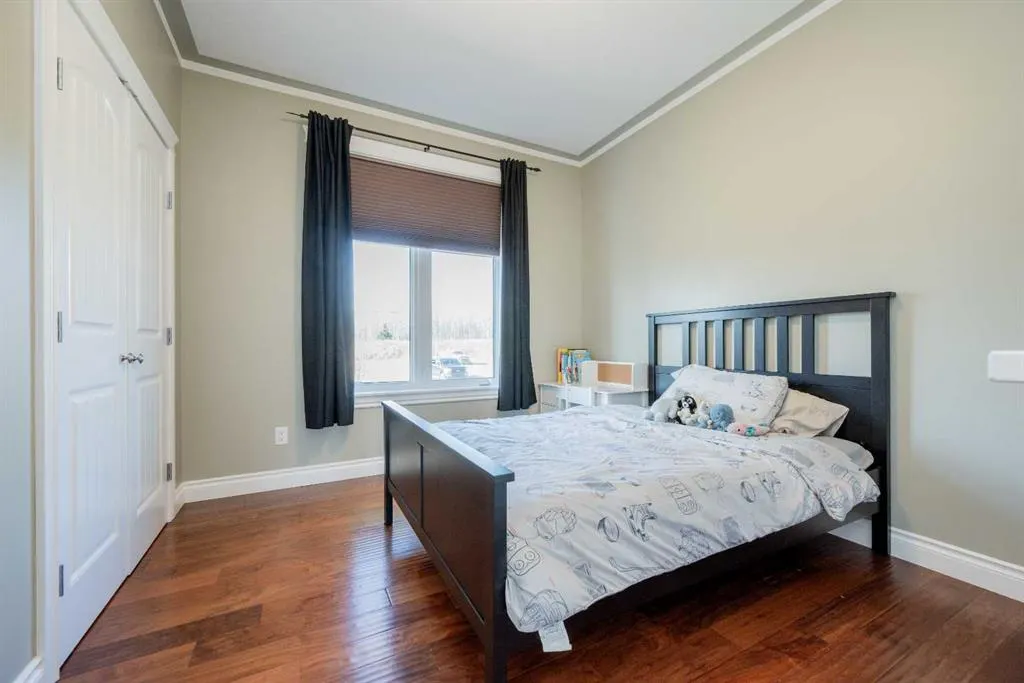 715051 85 Range Road, ##1