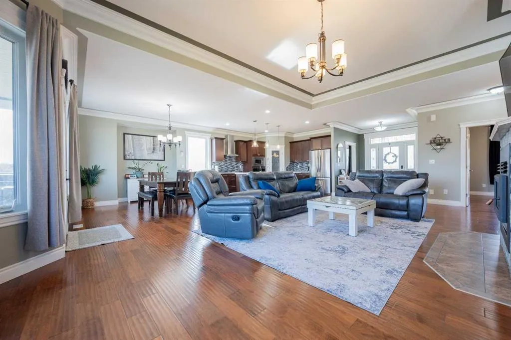 715051 85 Range Road, ##1